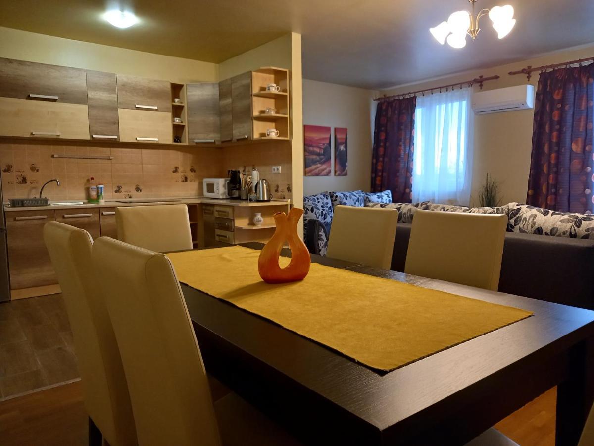 Thermal Apartman Hajduszoboszlo Exterior foto