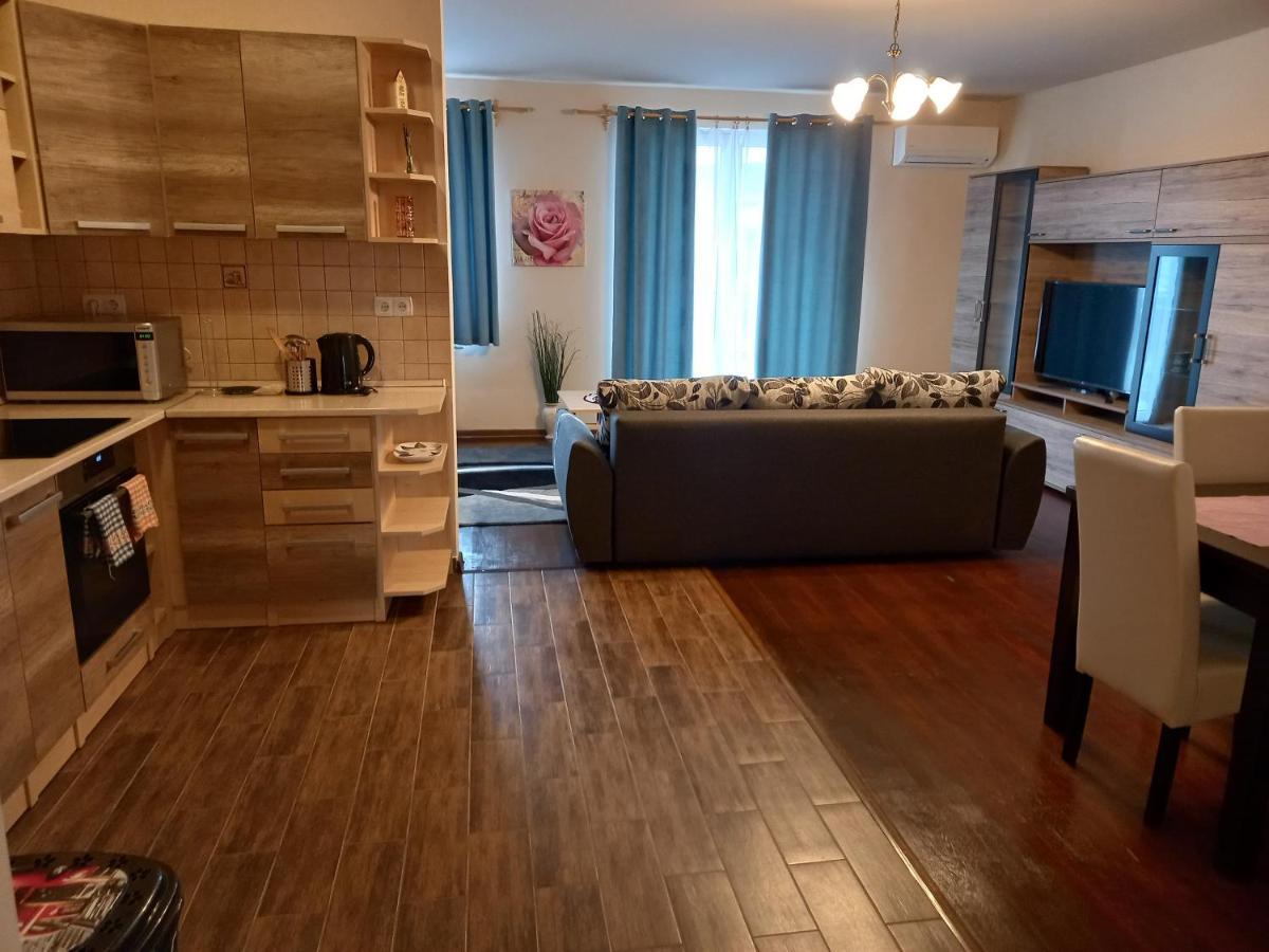 Thermal Apartman Hajduszoboszlo Exterior foto